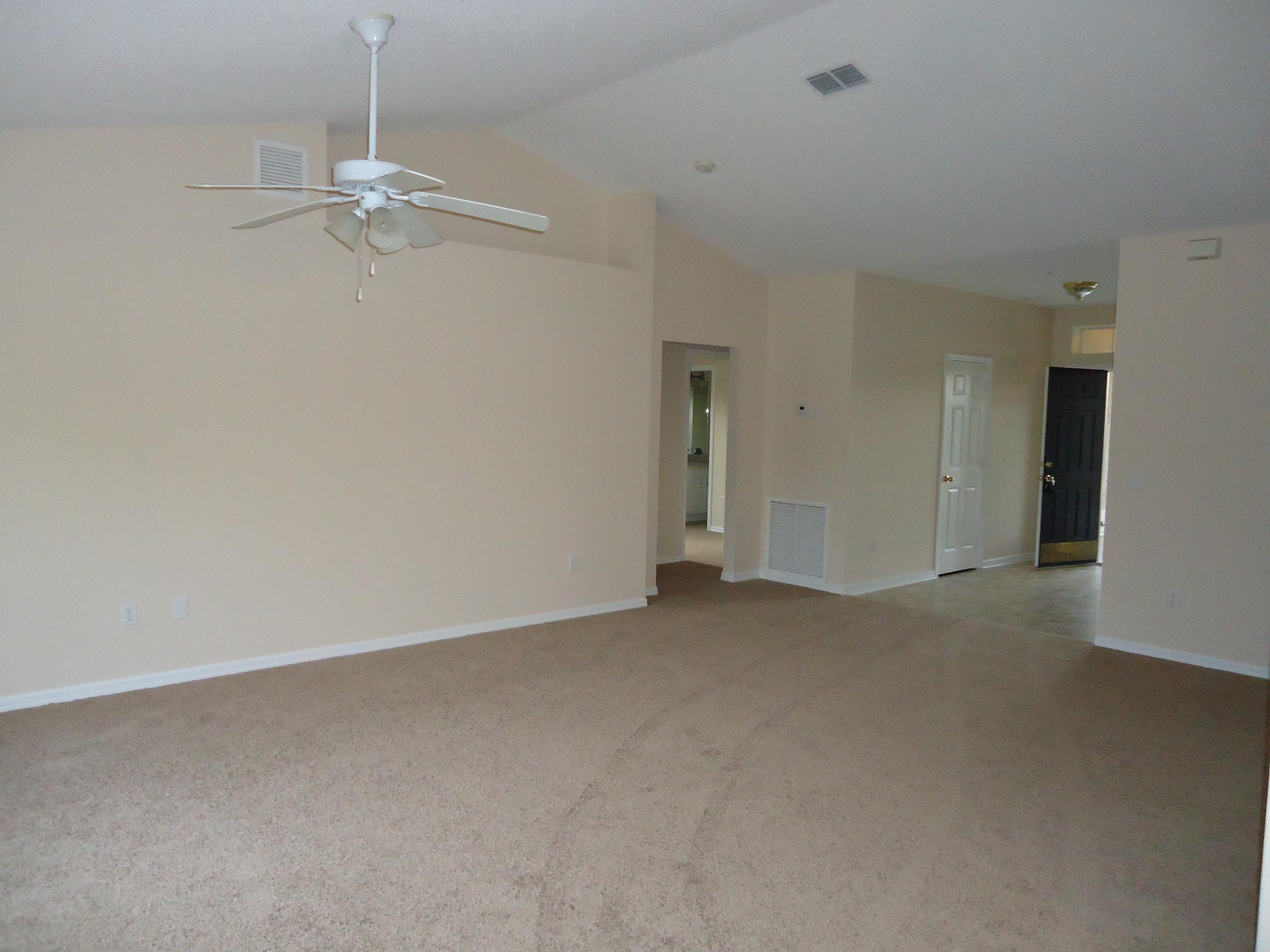 1237 Southwest Fountain Avenue Port St. Lucie, FL 34953 - Photo 10 of 27 DSC02929