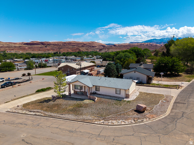 1225 South Boulder Avenue Moab, UT 84532 - Photo 8 of 46