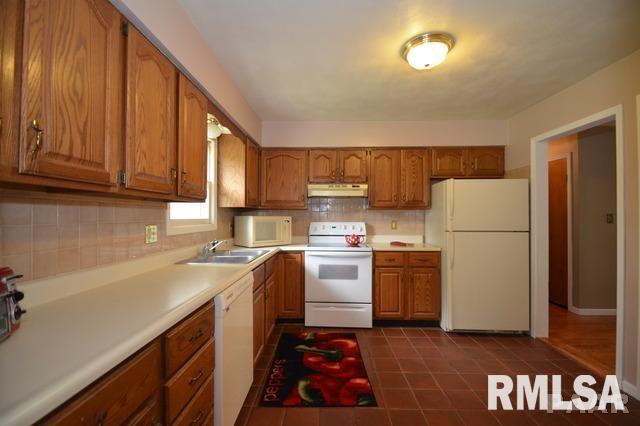 16203 Parks School Road Brimfield, IL 61517 - Photo 10 of 36 Gallery Image 10