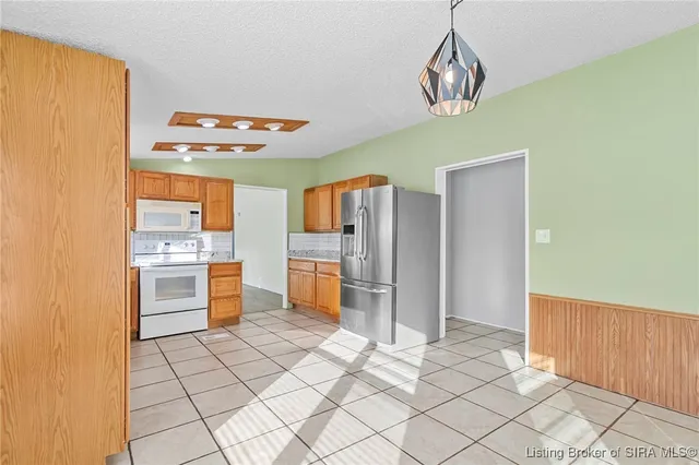 $207,000 | 242 Blunt Avenue, Austin, IN 47102