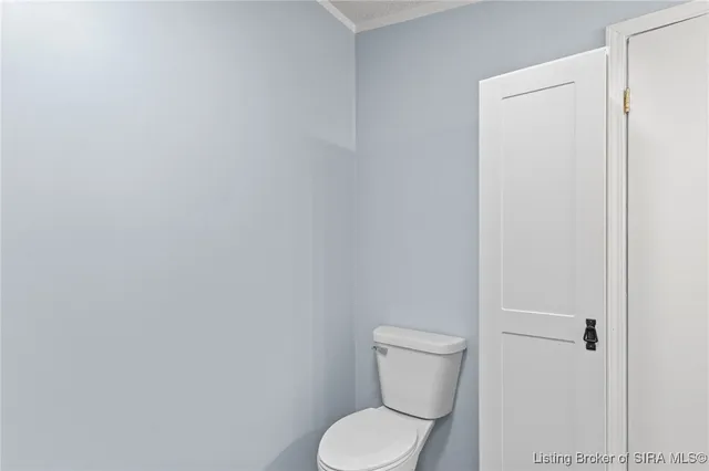 $207,000 | 242 Blunt Avenue, Austin, IN 47102