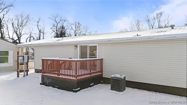 $207,000 | 242 Blunt Avenue, Austin, IN 47102