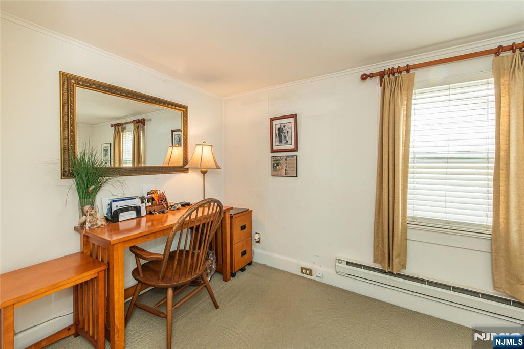 257 McCosh Road Clifton, NJ 07043 - Photo 29 of 35