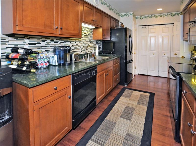 123 Shadow Ridge Drive Pittsburgh, PA 15238 - Photo 2 of 25 Gallery Image 2