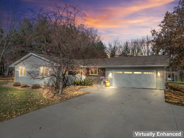 $550,000 | 3355 264th Street West, Northfield, MN 55057