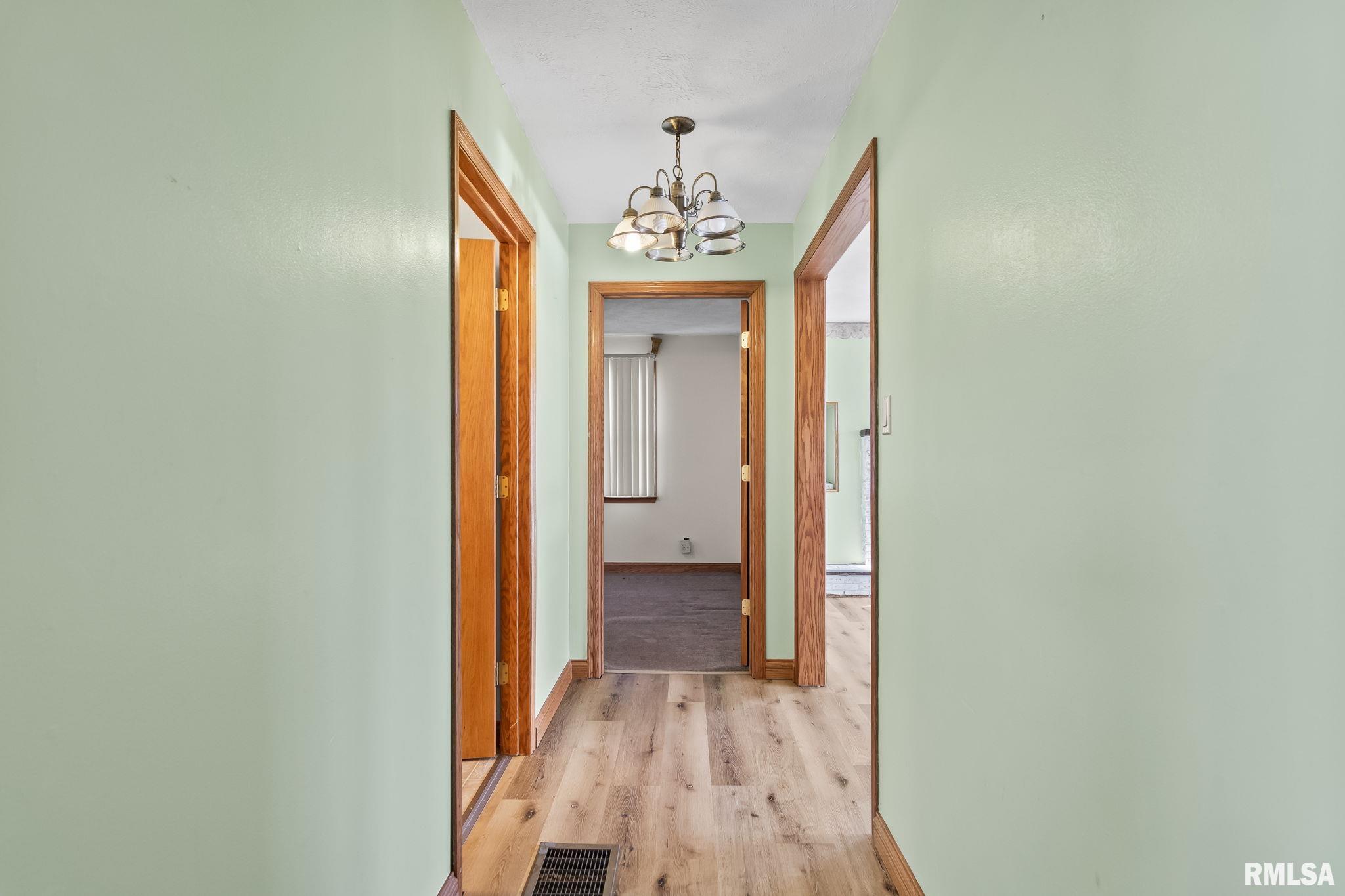 15959 North Lake Road Girard, IL 62640 - Photo 12 of 44