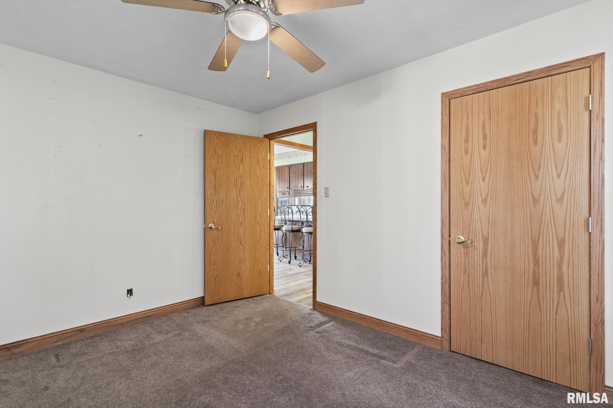 15959 North Lake Road Girard, IL 62640 - Photo 17 of 44