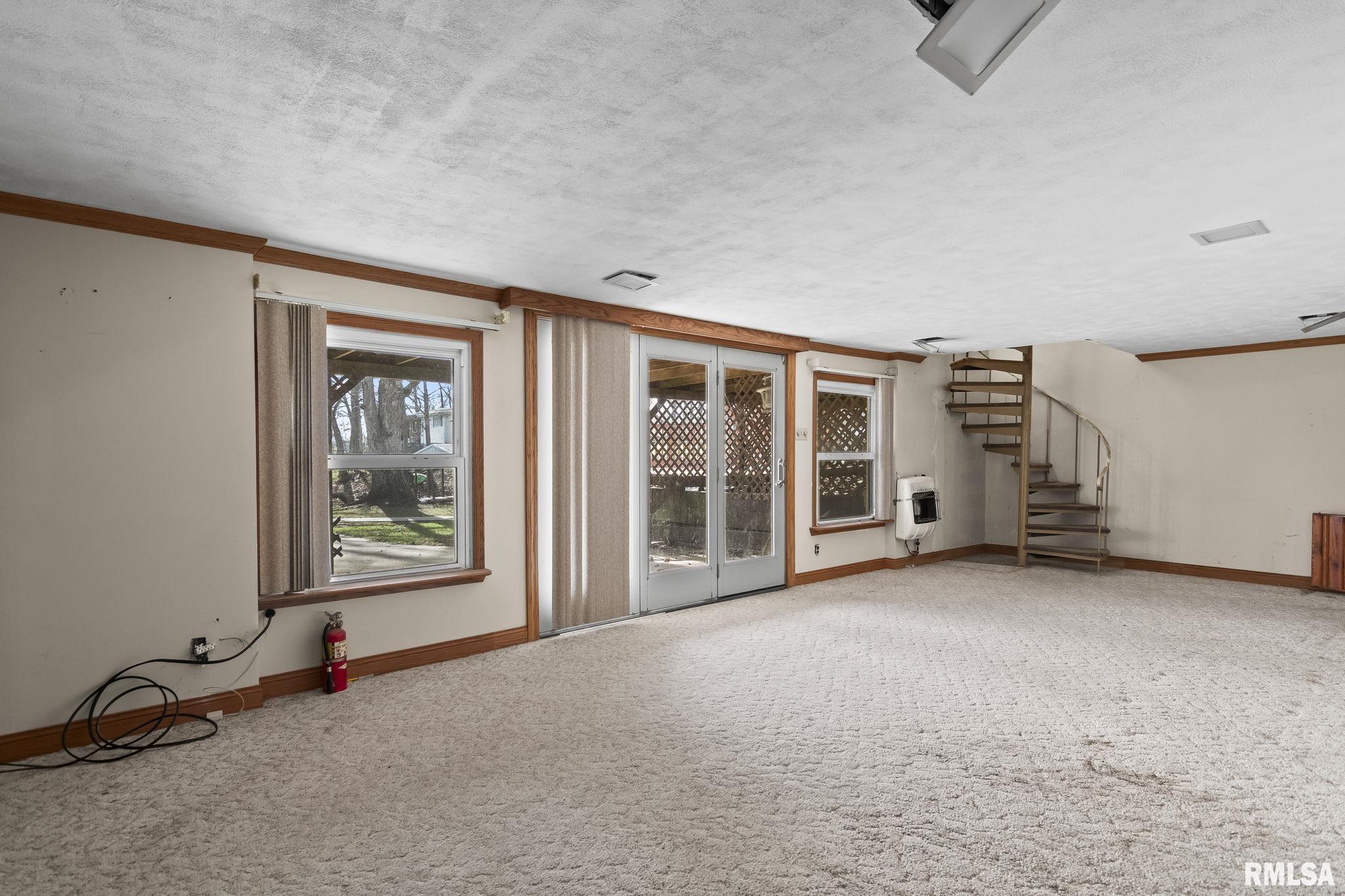 15959 North Lake Road Girard, IL 62640 - Photo 20 of 44