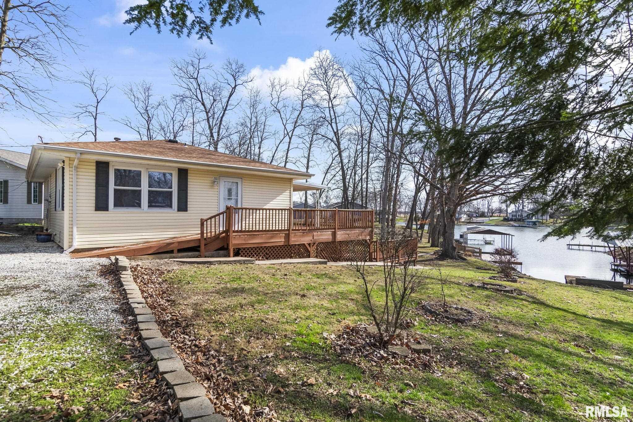 15959 North Lake Road Girard, IL 62640 - Photo 2 of 44