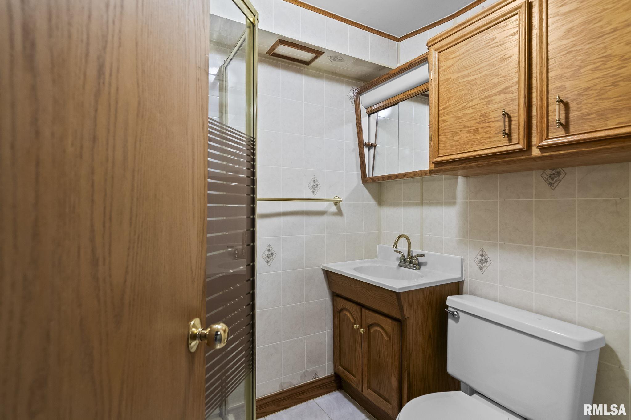 15959 North Lake Road Girard, IL 62640 - Photo 26 of 44