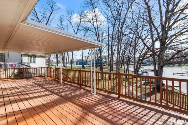 $189,900 | 15959 North Lake Road, Girard, IL 62640