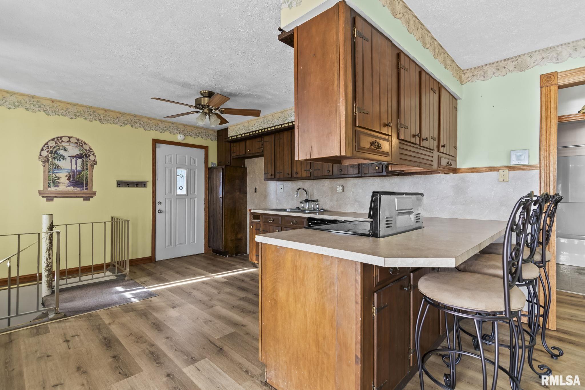 15959 North Lake Road Girard, IL 62640 - Photo 4 of 44