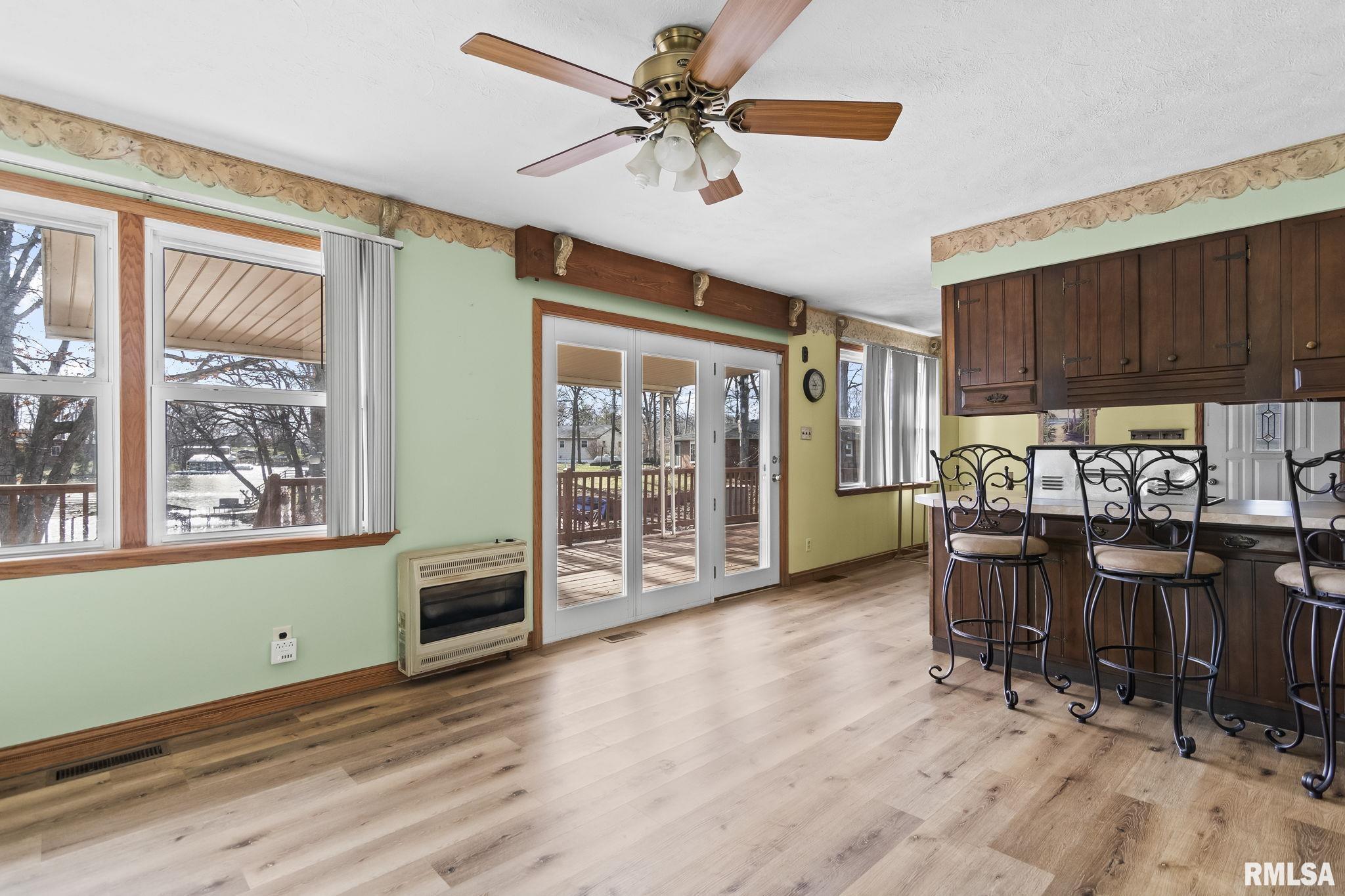 15959 North Lake Road Girard, IL 62640 - Photo 10 of 44