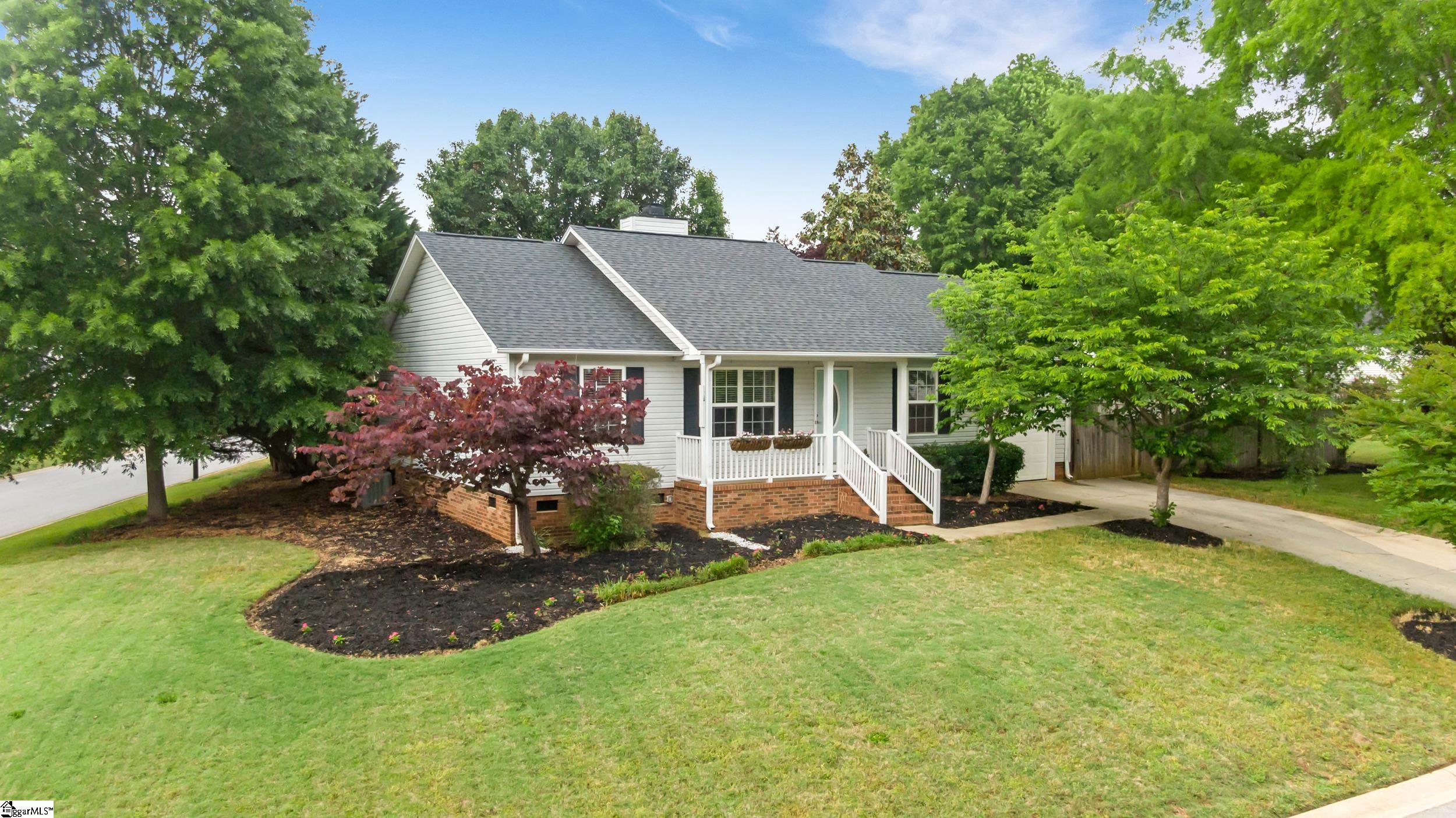 16 Colombard Court Mauldin, SC 29662 - Photo 2 of 37