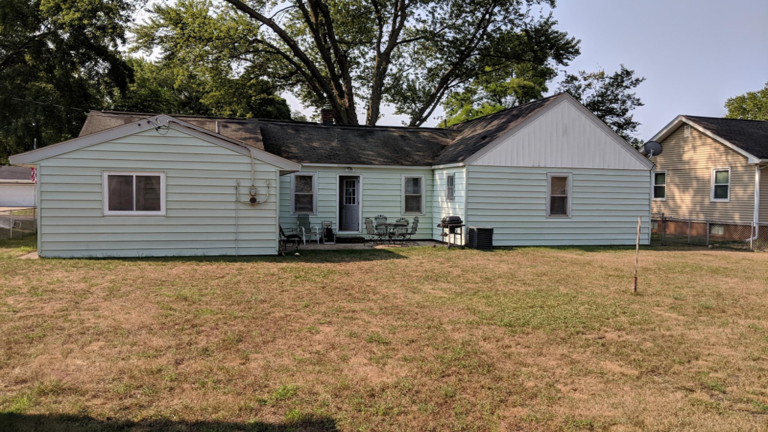 958 Post Road Muskegon, MI 49441 - Photo 4 of 24 IMG_20180813_103635