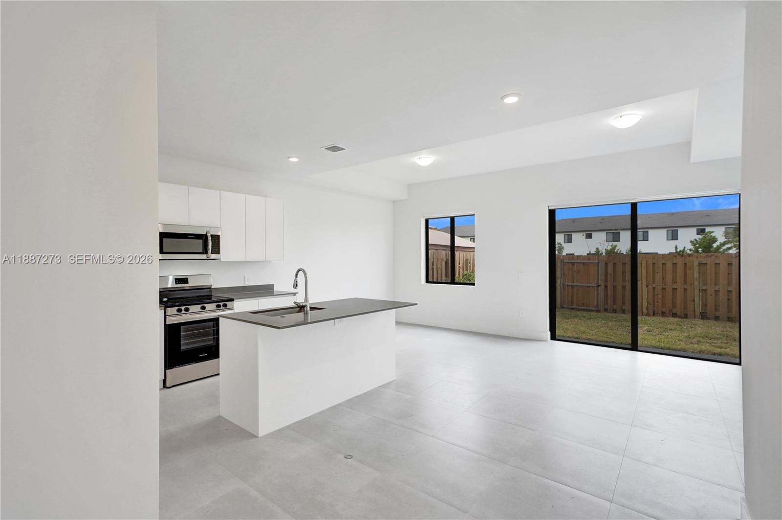 18944 Southwest 344th Terrace Homestead, FL 33034 - Photo 8 of 58