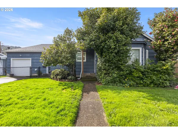 $339,000 | 824 West Nebo Street, Roseburg, OR 97471