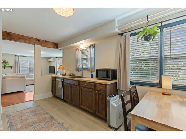 $339,000 | 824 West Nebo Street, Roseburg, OR 97471