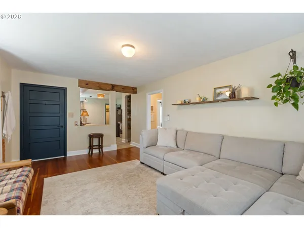 $339,000 | 824 West Nebo Street, Roseburg, OR 97471