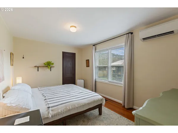$339,000 | 824 West Nebo Street, Roseburg, OR 97471