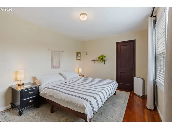 $339,000 | 824 West Nebo Street, Roseburg, OR 97471