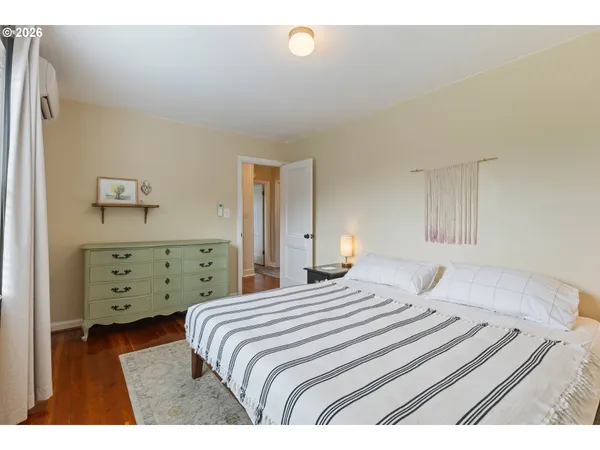 $339,000 | 824 West Nebo Street, Roseburg, OR 97471