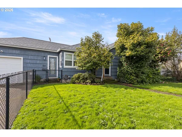$339,000 | 824 West Nebo Street, Roseburg, OR 97471