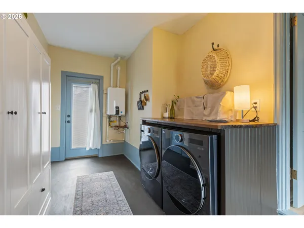 $339,000 | 824 West Nebo Street, Roseburg, OR 97471