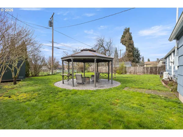 $339,000 | 824 West Nebo Street, Roseburg, OR 97471