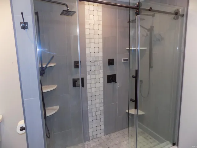 $349,900 | 922 North County Road 700 West, Richland, IN 47634