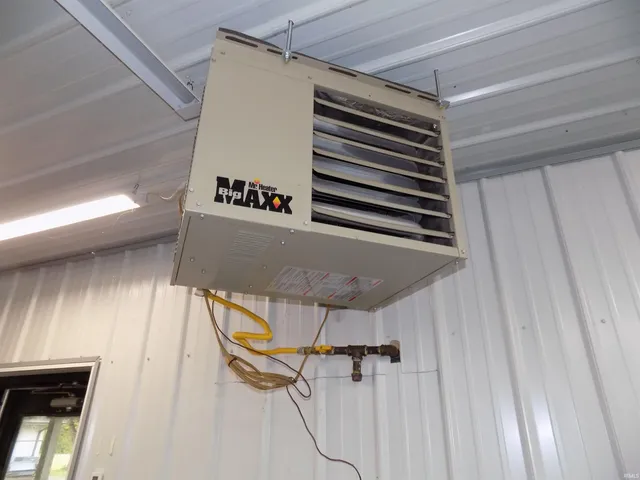 $349,900 | 922 North County Road 700 West, Richland, IN 47634