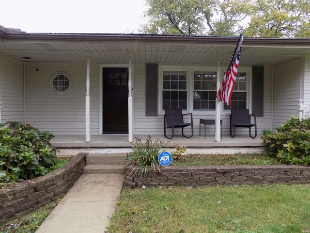 $349,900 | 922 North County Road 700 West, Richland, IN 47634