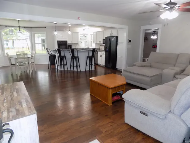 $349,900 | 922 North County Road 700 West, Richland, IN 47634