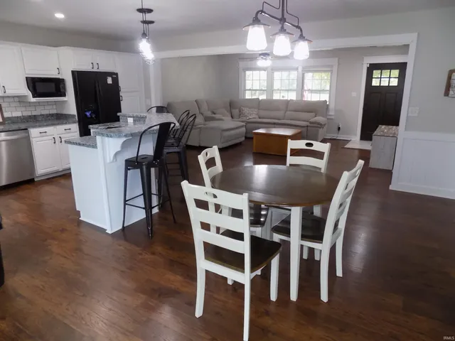 $349,900 | 922 North County Road 700 West, Richland, IN 47634