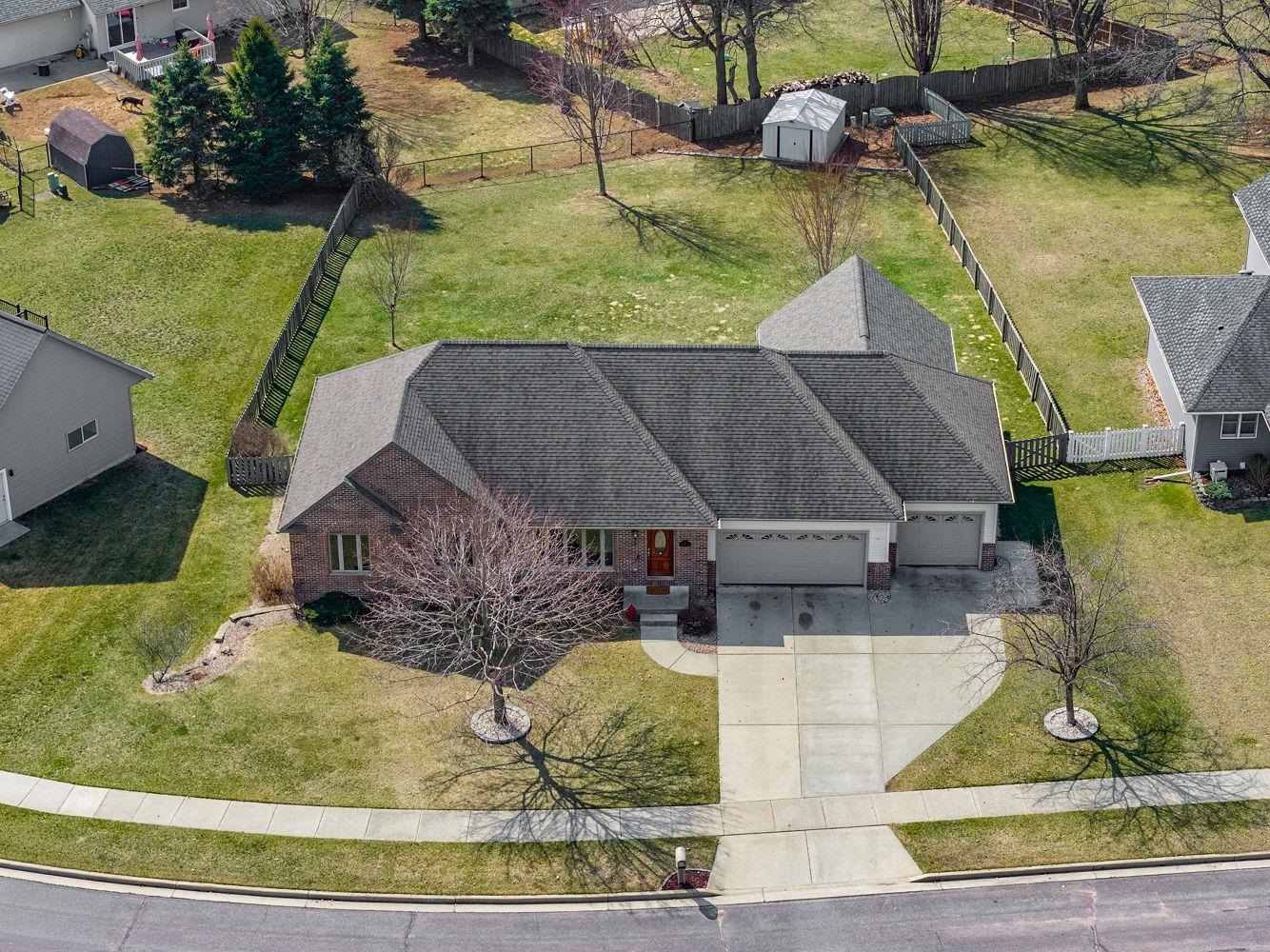 35 Harrison Lane Reedsburg, WI 53959 - Photo 2 of 51