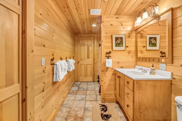 $1,075,000 | 26 Douglass Road, Newry, ME 04261