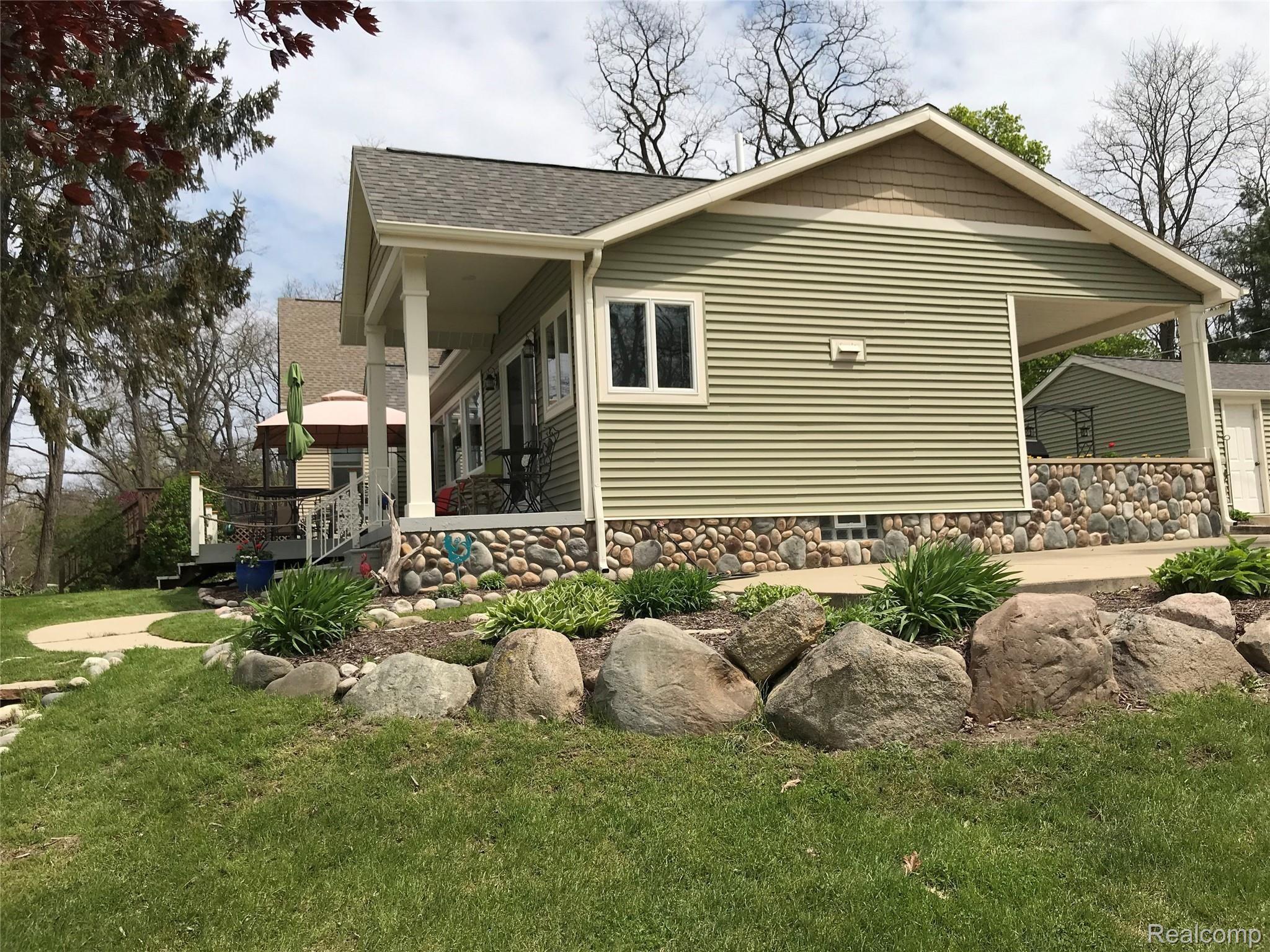 16033 Murray Road Byron, MI 48418 - Photo 12 of 42 IMG_5770.JPG