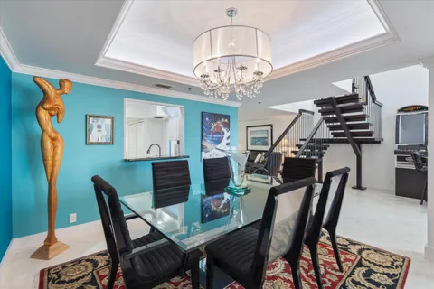 $990,000 | 1035 South Federal Highway, Unit 211, Delray Beach, FL 33483