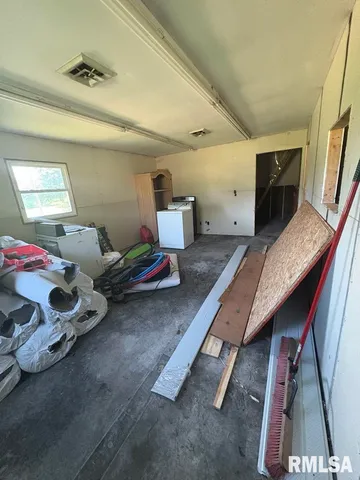 $225,000 | 7837 Highway 37, Benton, IL 62812