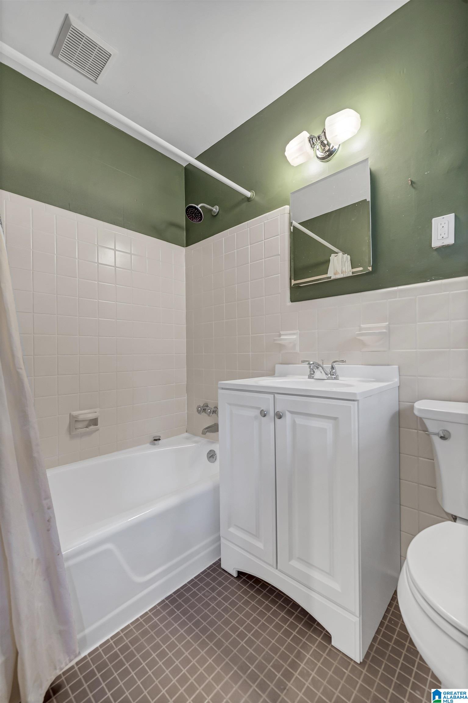 4385 MountainDale Road Birmingham, AL 35213 - Photo 16 of 32