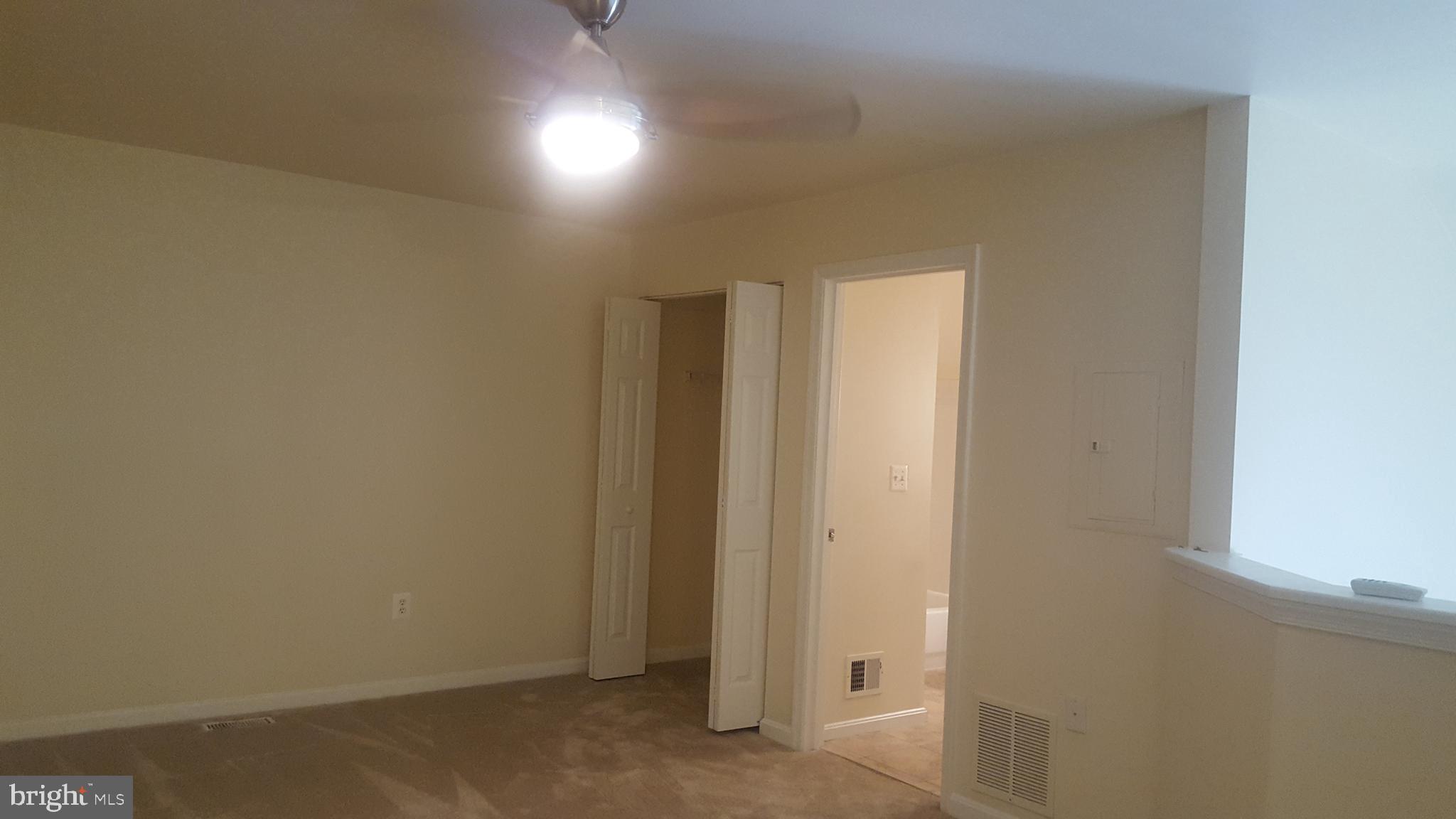 1049 Gardenview Loop, Unit 401 Woodbridge, VA 22191 - Photo 11 of 18 Loft