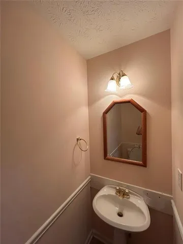 $2,500 | 5335 Lakebrooke Run, Stone Mountain, GA 30087