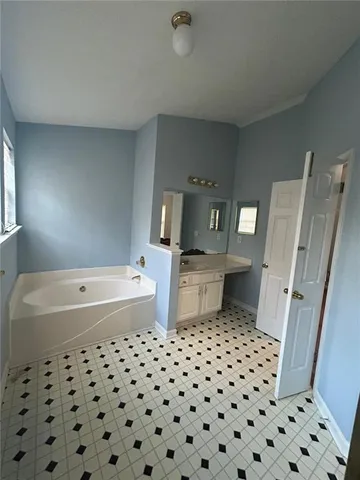 $2,500 | 5335 Lakebrooke Run, Stone Mountain, GA 30087