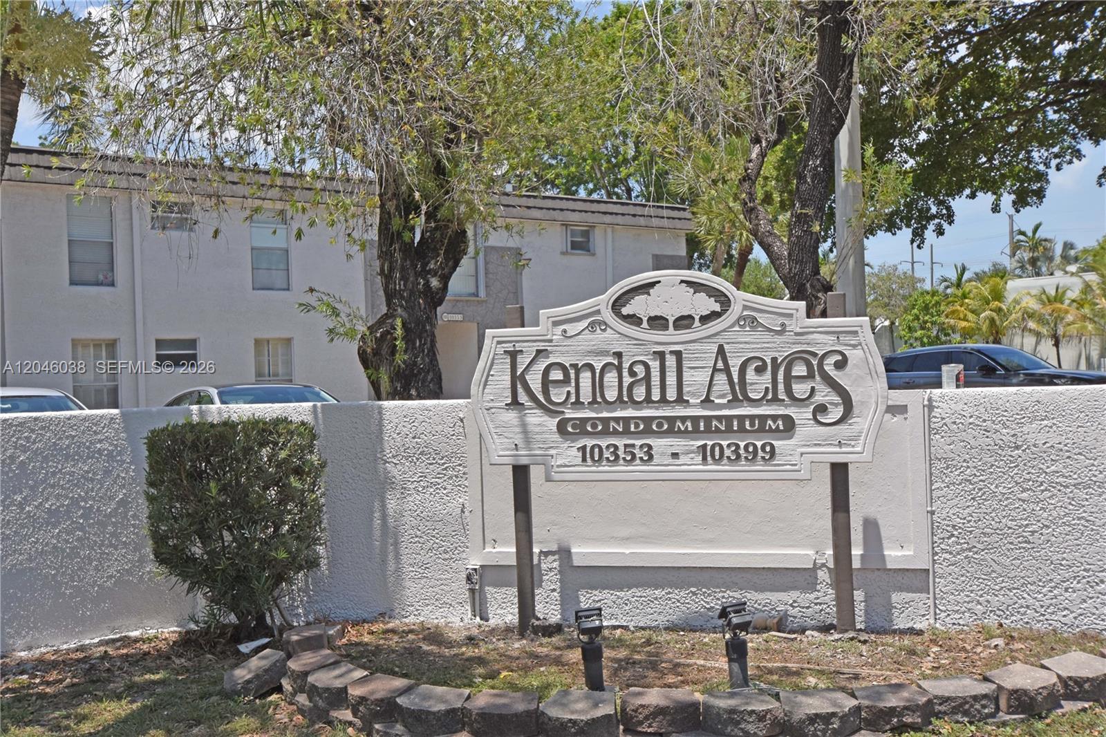 10387 North Kendall Drive, Unit R2 Miami, FL 33176 - Photo 1 of 12