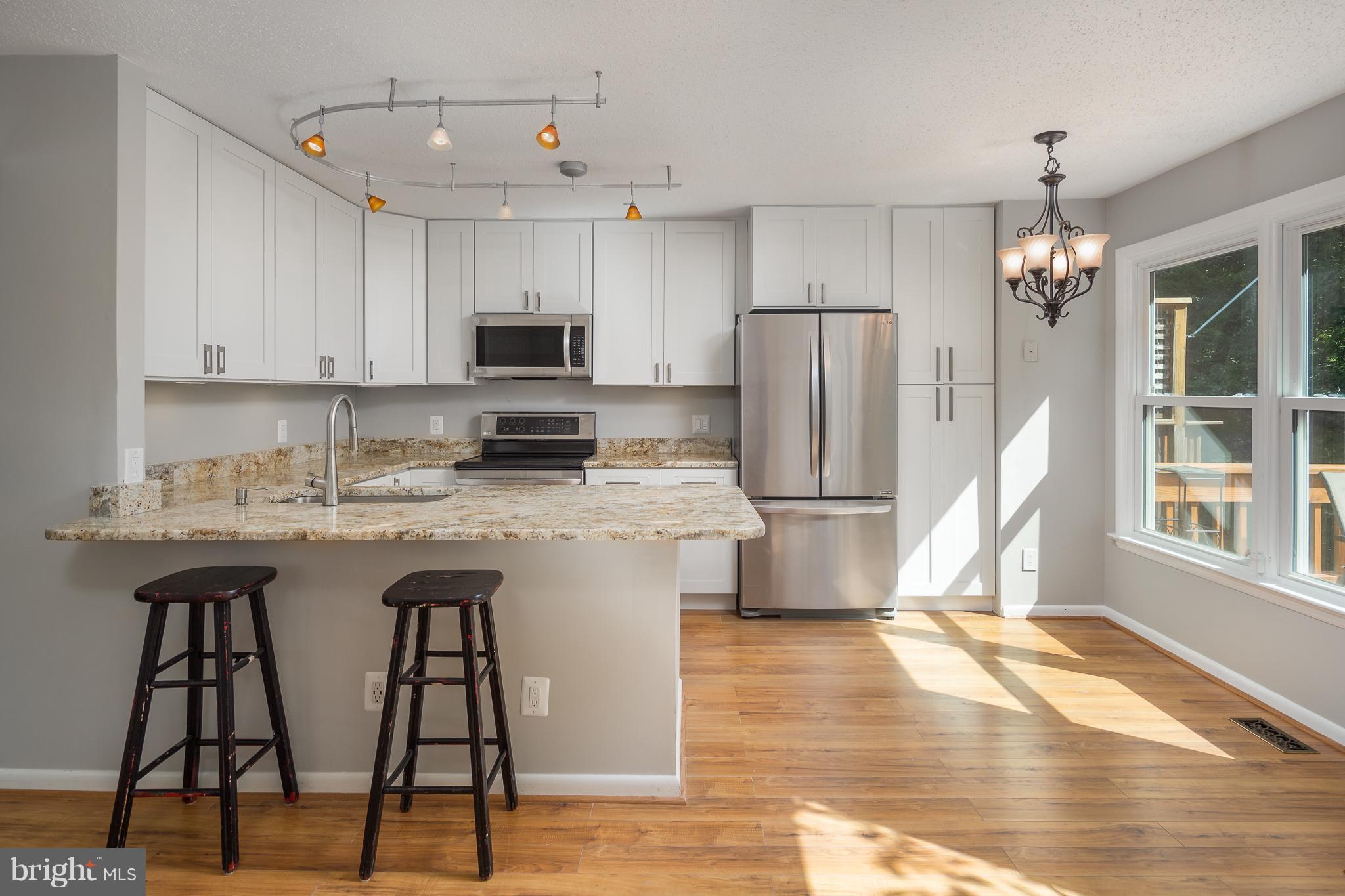 1654 Oak Spring Way Reston, VA 20190 - Photo 2 of 22 Kitchen