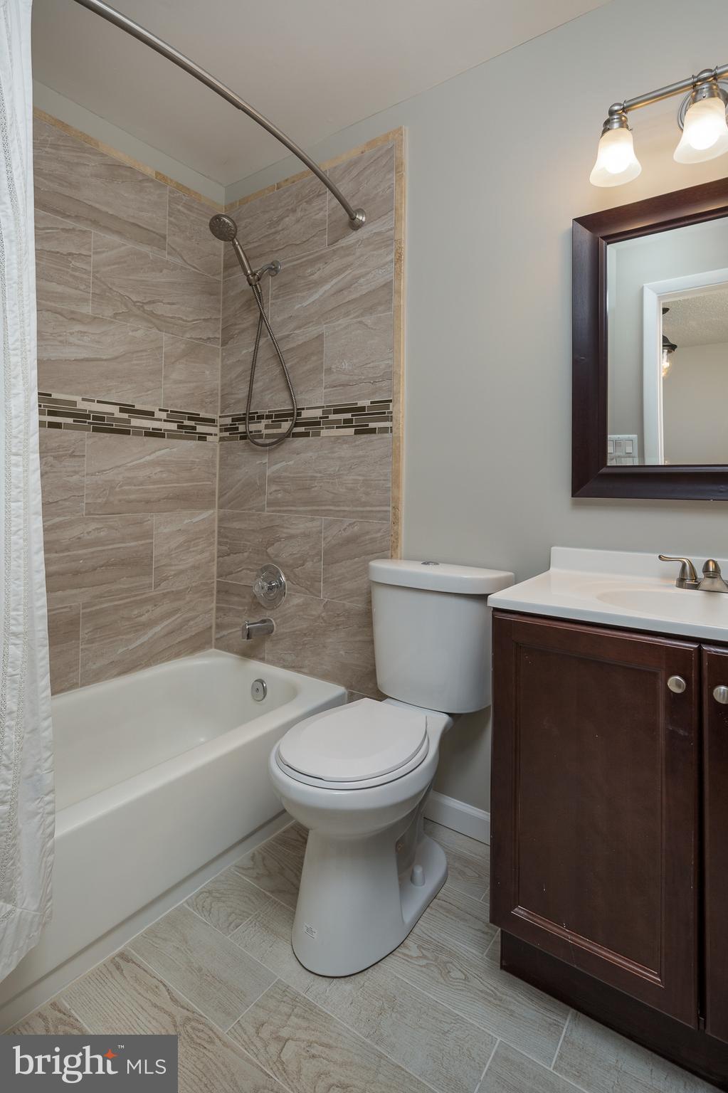 1654 Oak Spring Way Reston, VA 20190 - Photo 17 of 22 Bedroom