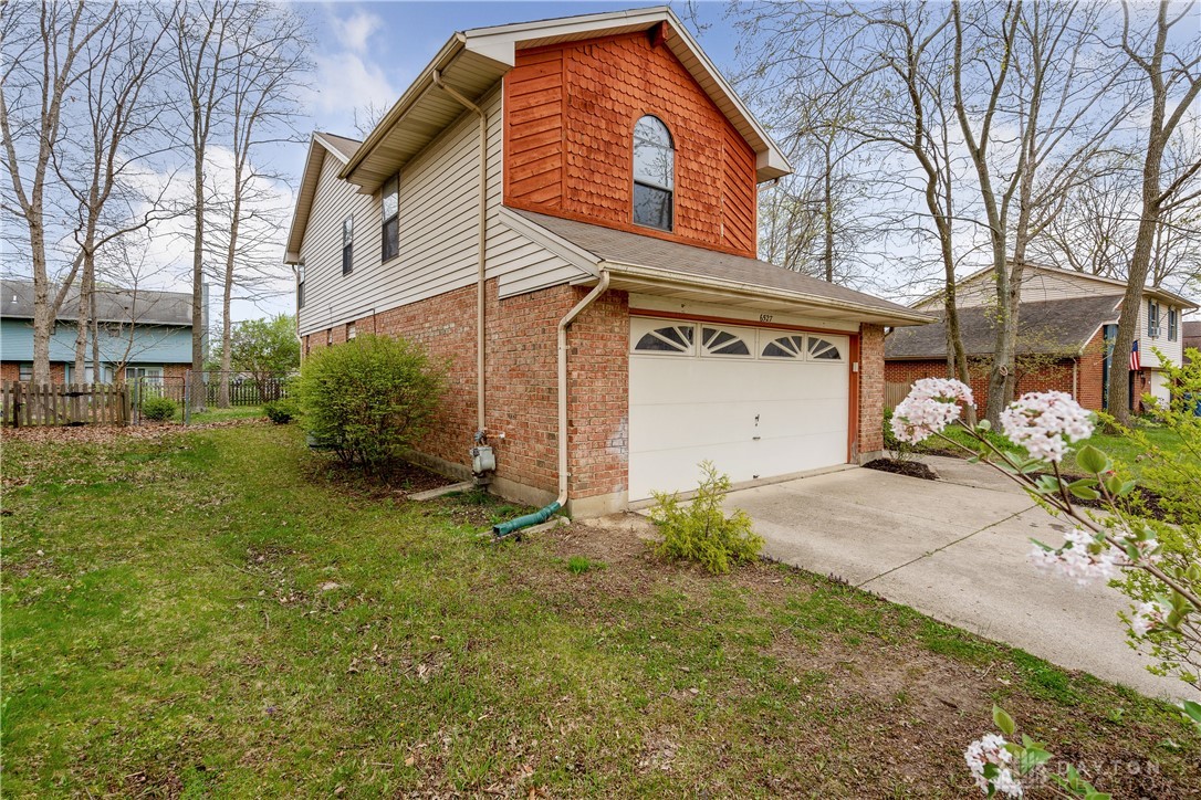 6527 Charlesgate Road Dayton, OH 45424 - Photo 3 of 35