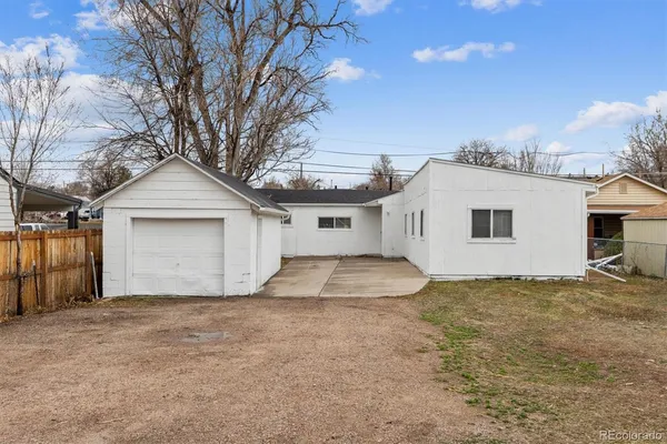 $3,100 | 3228 West Virginia Avenue, Denver, CO 80219