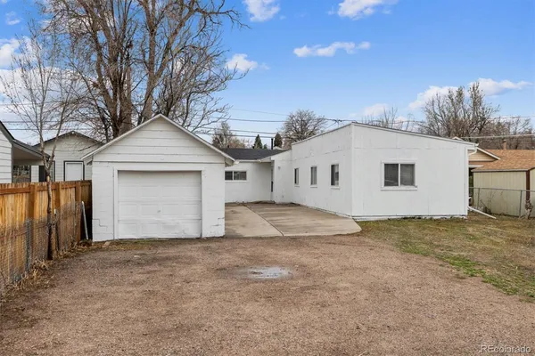 $3,100 | 3228 West Virginia Avenue, Denver, CO 80219