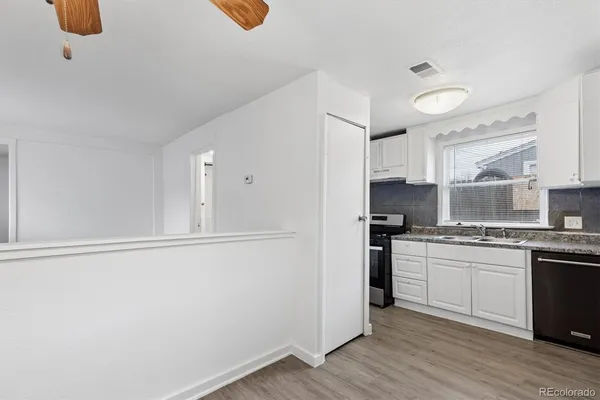 $3,100 | 3228 West Virginia Avenue, Denver, CO 80219